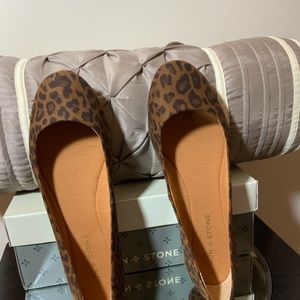 Sun * Stone Leopard Flats